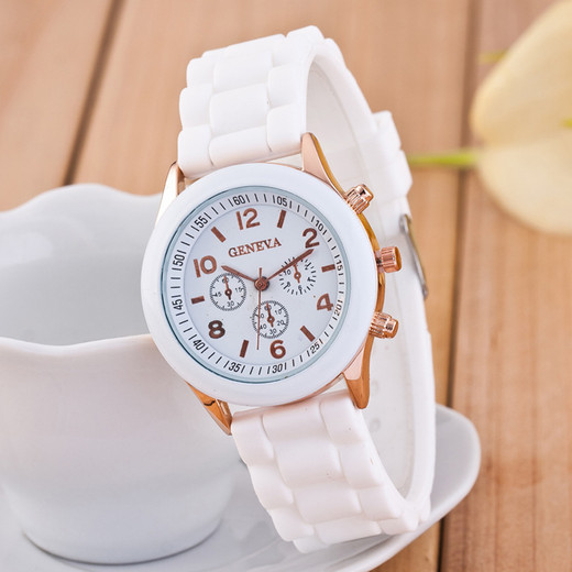 Csfhtech New Fashion Classic Silicone Women Watch simple style wrist watch Silicone Rubber casual dress Girl 2021 clock